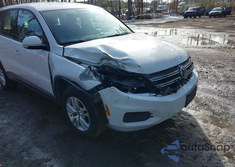2014 Volkswagen Tiguan S из США, поврежденный, VIN WVGBV3AX7EW596246